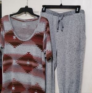 Maurices top sz large, Natori pants sz Med,